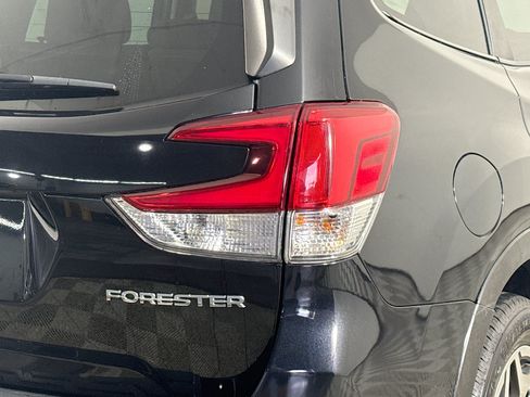Used 2022 Subaru Forester Premium AWD/4WD image 34