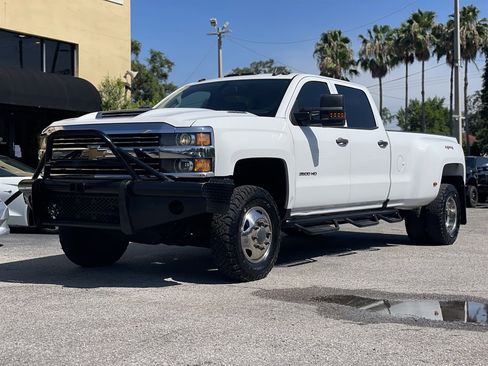 Used 2017 Chevrolet Silverado 3500 W/T w/ WT Fleet Convenience Package AWD/4WD image 9