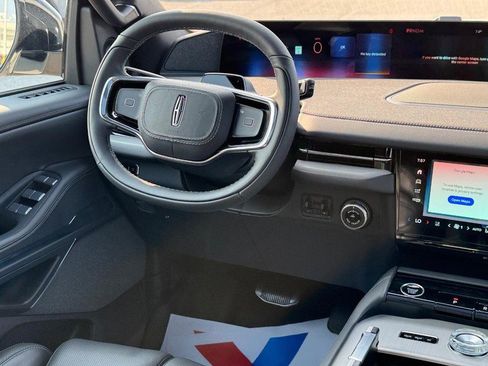 New 2025 Lincoln Navigator Reserve w/ Jet Appearance Package image 15