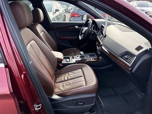 Used 2018 Audi Q5 2.0T Premium Plus w/ Premium Plus Package image 9