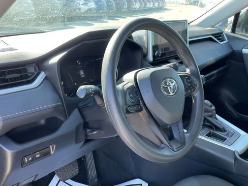 Used 2024 Toyota RAV4 XLE image 9