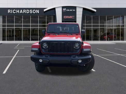Used 2024 Jeep Gladiator Sport AWD/4WD image 12