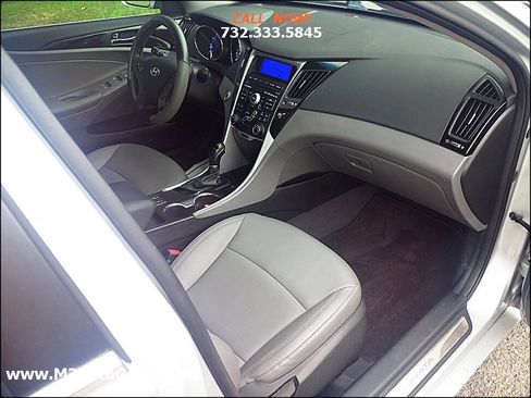 Used 2011 Hyundai Sonata Limited image 18