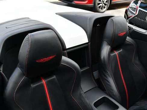 Used 2017 Aston Martin V12 Vantage S RWD image 68