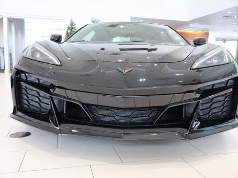 Used 2025 Chevrolet Corvette Z06 image 10
