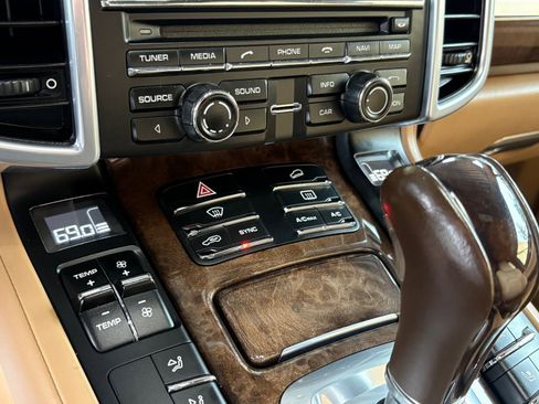 Used 2016 Porsche Cayenne GTS image 47