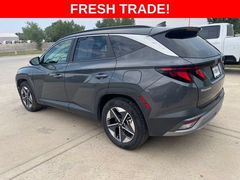 Used 2025 Hyundai Tucson SEL FWD image 3
