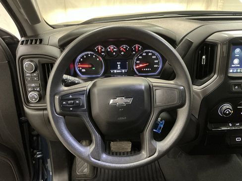 Used 2019 Chevrolet Silverado 1500 Custom Trail Boss w/ Custom Convenience Package AWD/4WD image 12