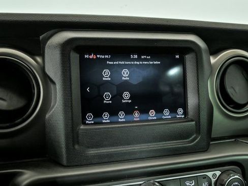 Used 2018 Jeep Wrangler Unlimited Sport S image 20