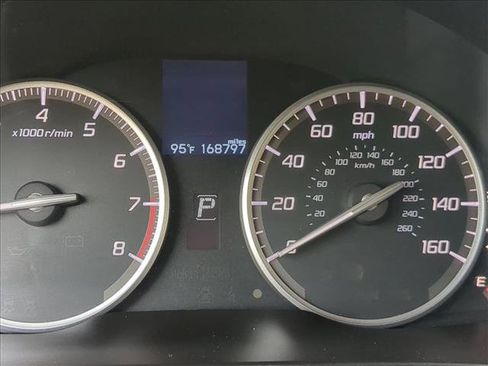 Used 2017 Acura ILX w/ AcuraWatch Plus Package FWD image 12