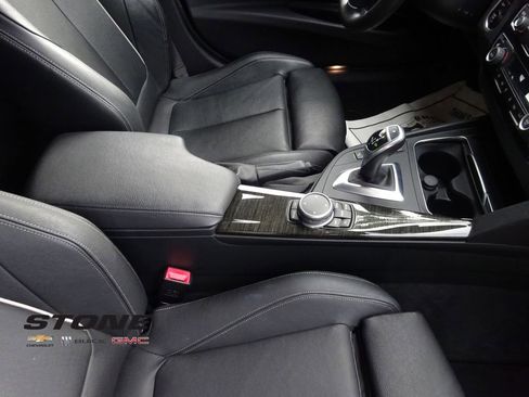 Used 2016 BMW 340i Sedan image 18