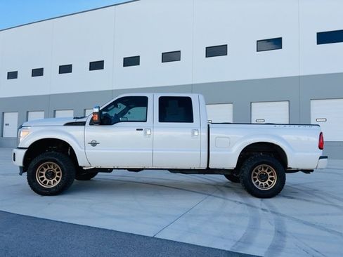 Used 2016 Ford F350 Platinum w/ Platinum Package image 2