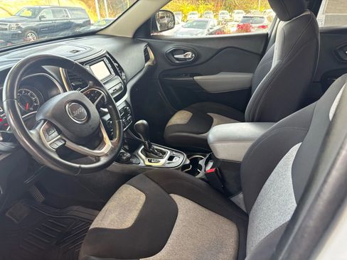 Used 2014 Jeep Cherokee Latitude w/ Trailer Tow Group image 7