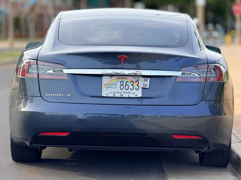 Used 2017 Tesla Model S 60 image 4
