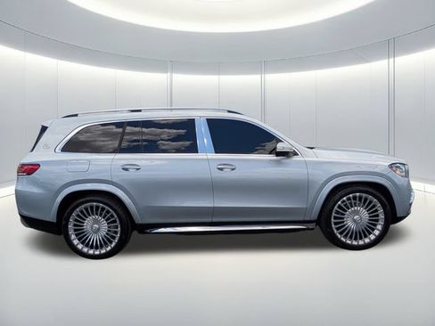 Used 2023 Mercedes-Benz Maybach GLS 600 4MATIC image 6