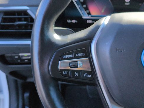 Used 2023 BMW i4 eDrive35 w/ Premium Package image 18