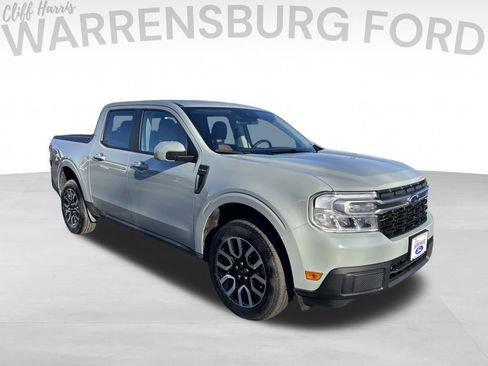 Used 2022 Ford Maverick Lariat image 1