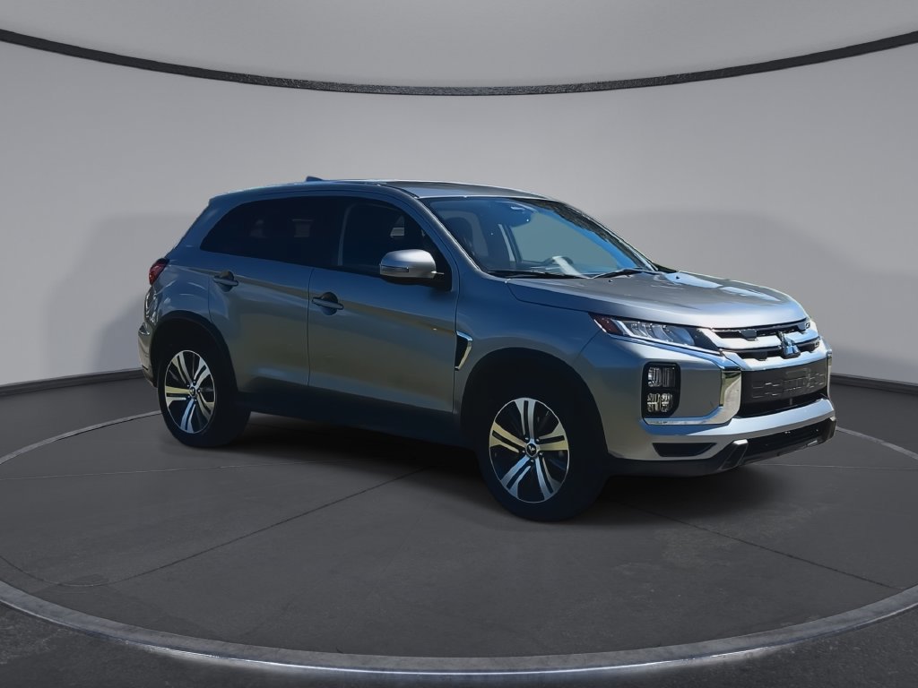 Used 2026 Mitsubishi Outlander Sport ES AWD/4WD image 2