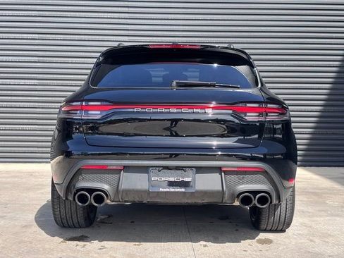 New 2026 Porsche Macan image 6