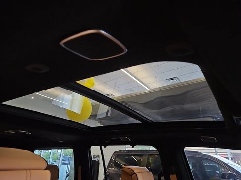 New 2026 Jeep Grand Wagoneer Summit AWD/4WD image 9
