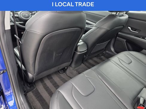 Used 2023 Hyundai Elantra Limited image 17