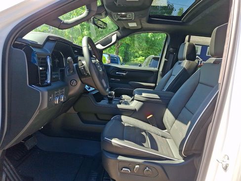 New 2026 GMC Sierra 1500 AT4X AWD/4WD image 13