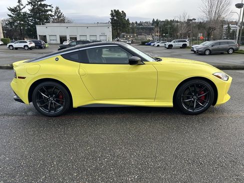 Used 2023 Nissan Z Performance w/ Floor Mat Package (L93) image 4