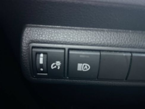 Used 2022 Toyota Corolla SE FWD image 13