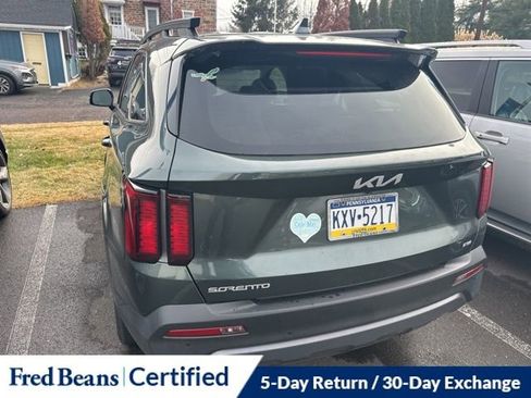 Used 2023 Kia Sorento S image 9