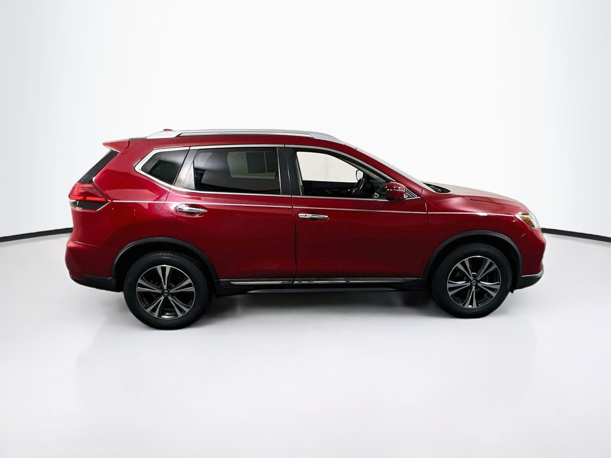 Used 2017 Nissan Rogue SL w/ SL Premium Package AWD/4WD image 4