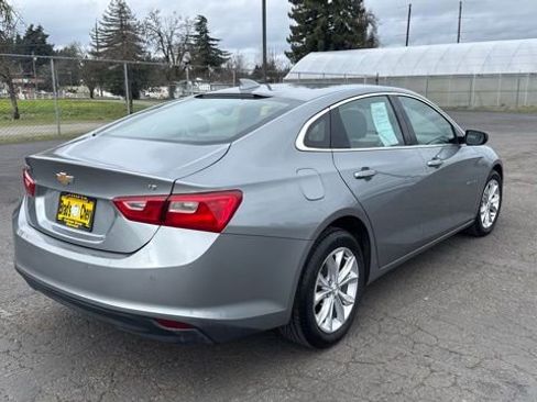 Used 2024 Chevrolet Malibu LT image 4