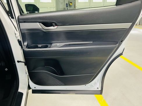 Used 2022 Hyundai Palisade SEL image 32