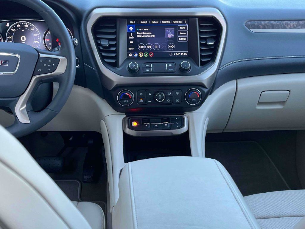 Certified 2020 GMC Acadia Denali w/ Technology Package FWD image 13