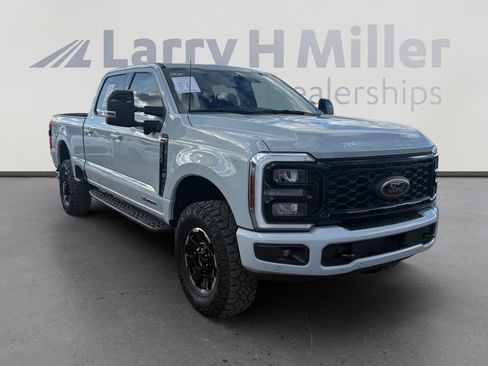 Certified 2025 Ford F250 Lariat w/ Lariat Ultimate Package image 7