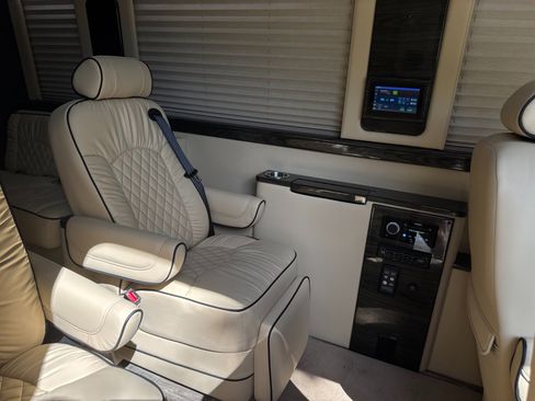 Used 2019 Mercedes-Benz Sprinter 170 image 55