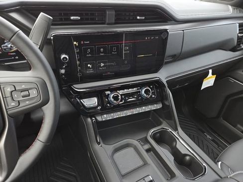 New 2026 GMC Sierra 2500 AT4X w/ AT4X AEV Edition image 40