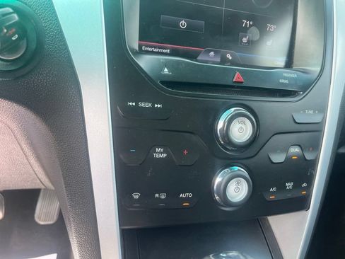 Used 2013 Ford Explorer XLT AWD/4WD image 5