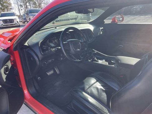 Used 2016 Dodge Challenger R/T Plus image 8