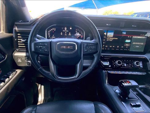 Used 2023 GMC Sierra 1500 AT4 w/ AT4 Premium Package AWD/4WD image 6