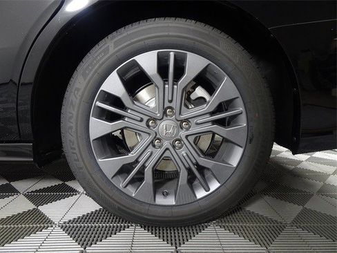 New 2026 Honda Odyssey Touring image 3