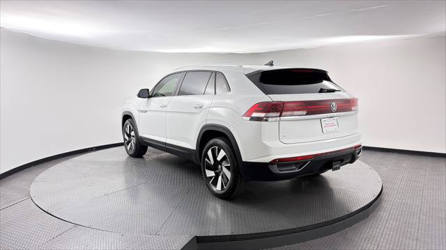 Used 2024 Volkswagen Atlas Cross Sport SE FWD image 6
