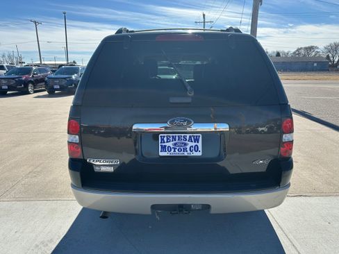 Used 2010 Ford Explorer Eddie Bauer image 5