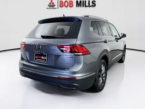 Used 2023 Volkswagen Tiguan SE AWD/4WD image 7