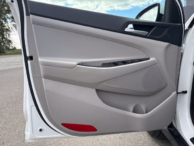 Used 2019 Hyundai Tucson Value w/ Cargo Package AWD/4WD image 18