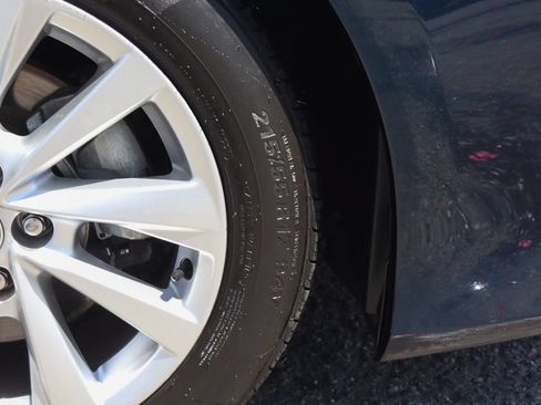 Used 2021 Toyota Camry LE FWD image 42