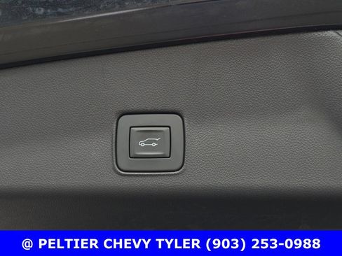 Used 2025 Chevrolet TrailBlazer LT w/ Convenience Package FWD image 9