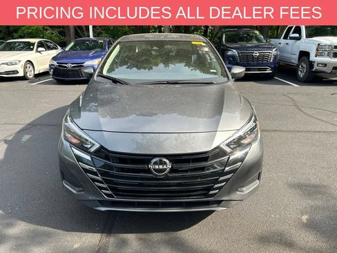 Used 2025 Nissan Versa SV FWD image 3