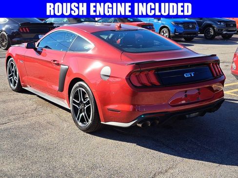 Used 2021 Ford Mustang GT image 3