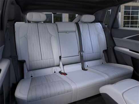 New 2026 Cadillac Lyriq Luxury image 17