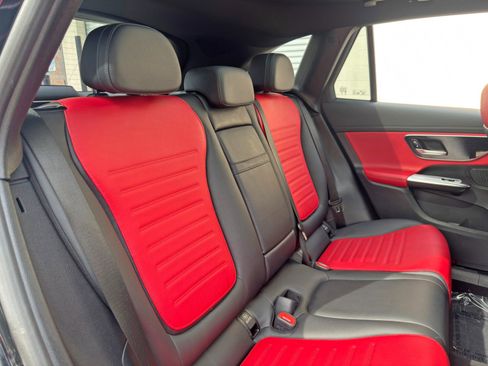 Used 2024 Mercedes-Benz GLC 43 AMG 4MATIC image 47